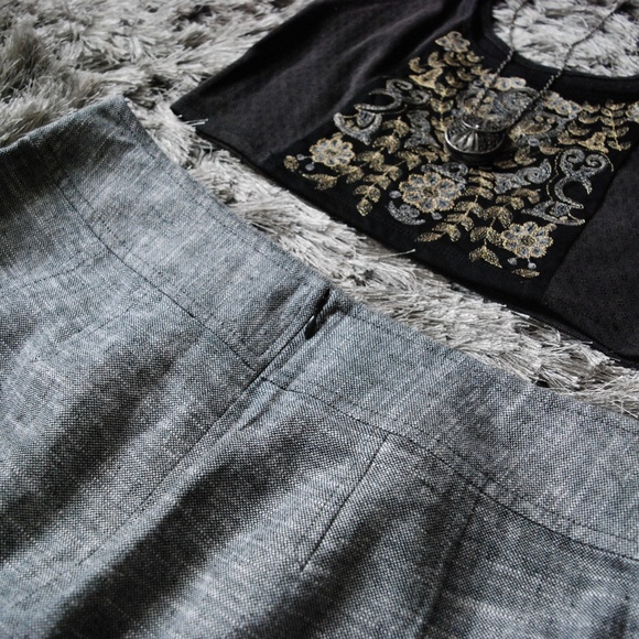 Banana Republic Gray Pencil Skirt - Picture 4 of 5